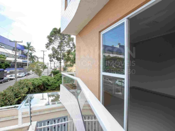 Vista da sacada em apartamento à venda em Pinhais