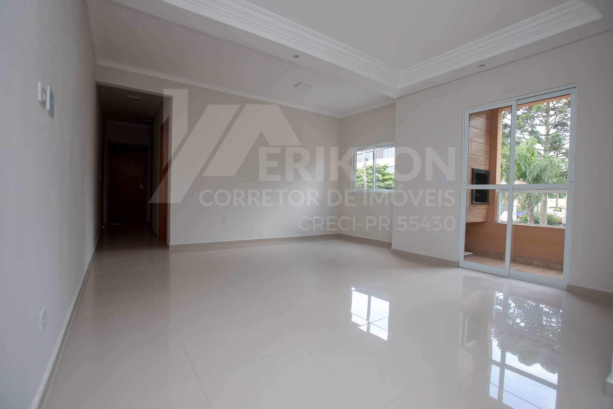 apartamento-pinhais-sala-ampla Sala ampla para dois ambientes em apartamento à venda em Pinhais